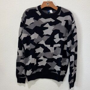 Divided Men's Camouflage Crewneck Sweater - Black & Gray